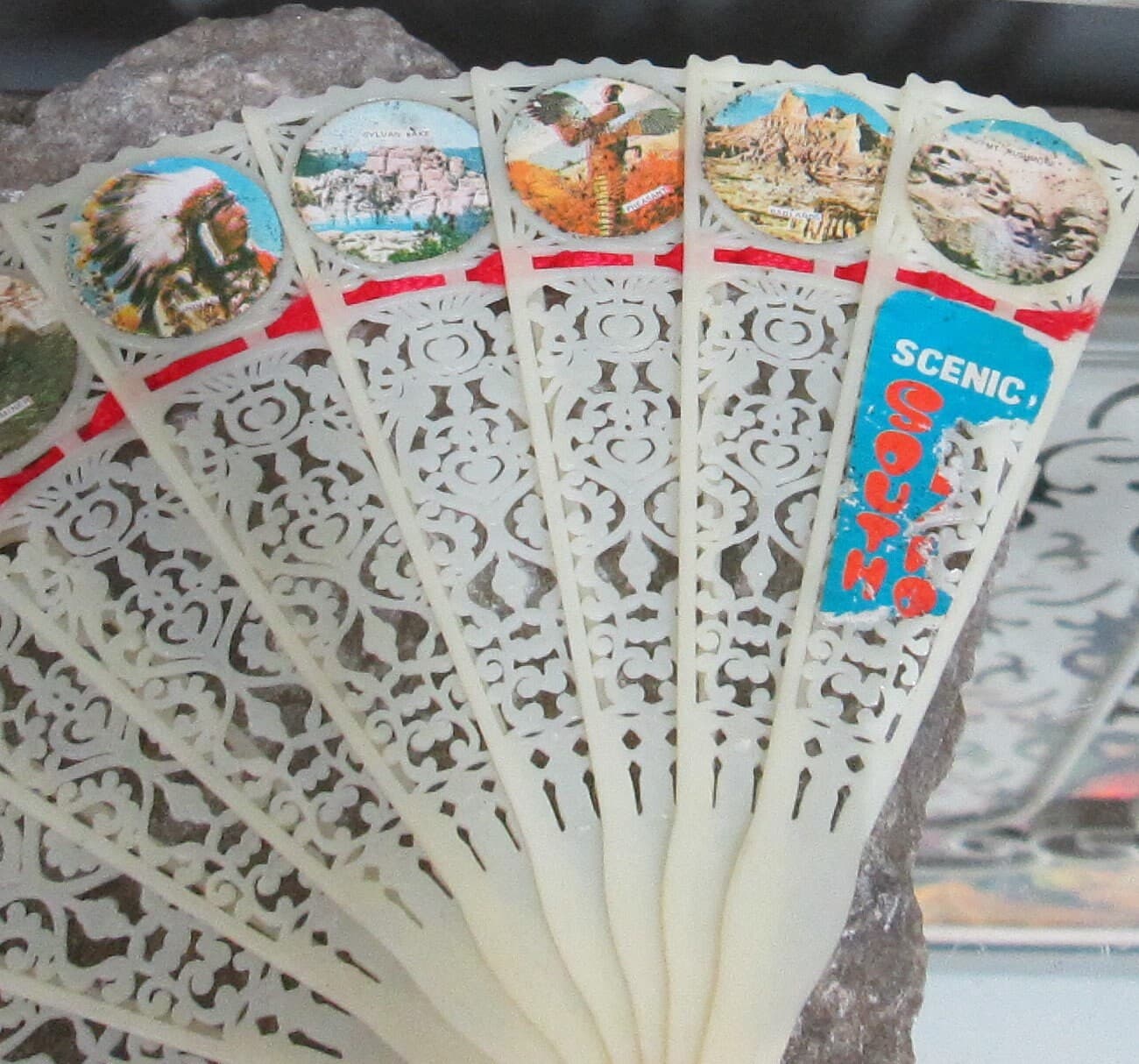 Vintage South Dakota Souvenir Fan - Thumbnail 2