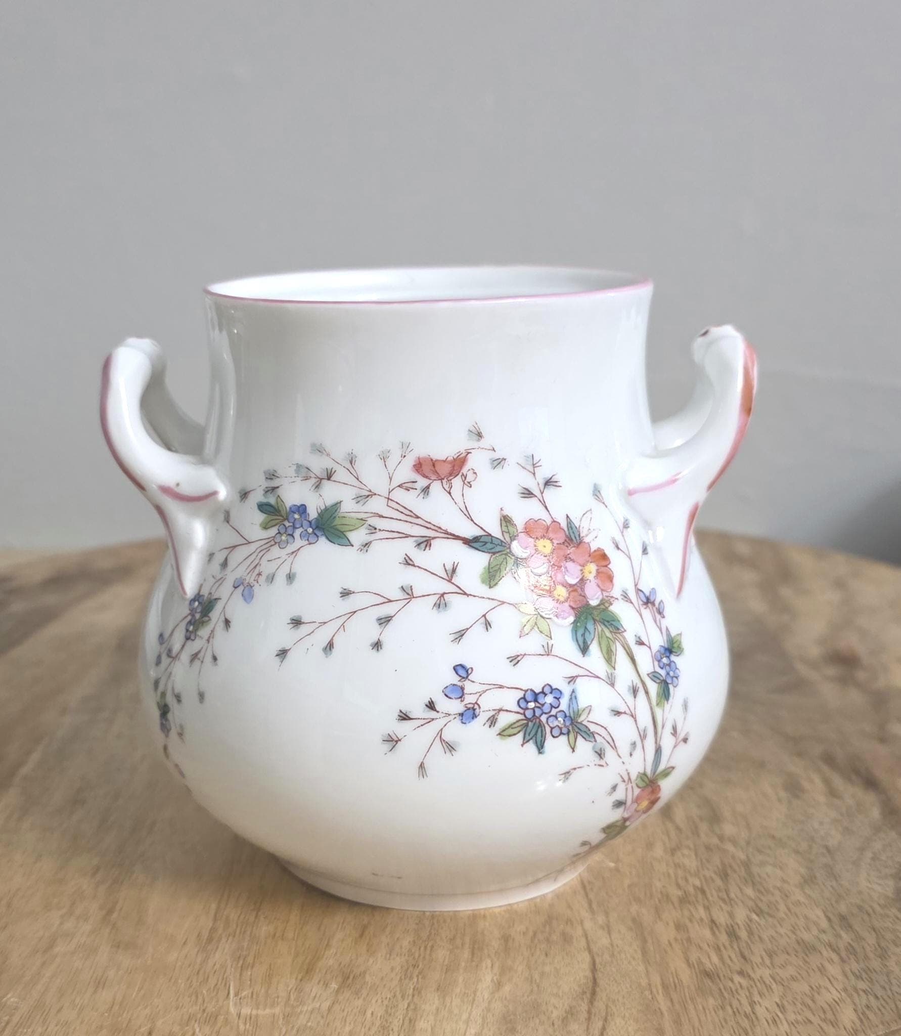 Antique Stoneware Pretty Floral Country Cottage Pot