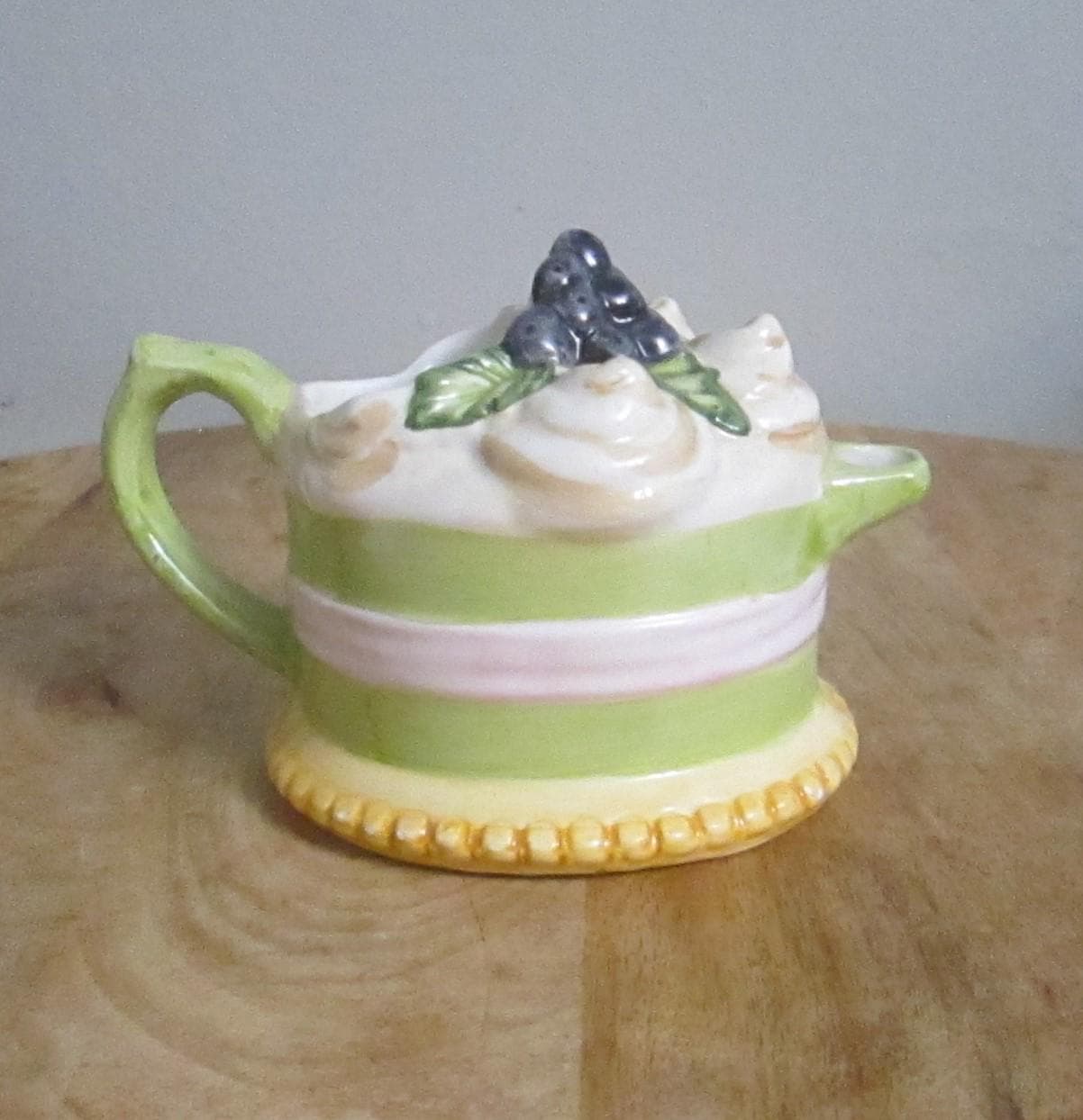 Vintage Seymour Mann Just Desserts Creamer - Thumbnail 2