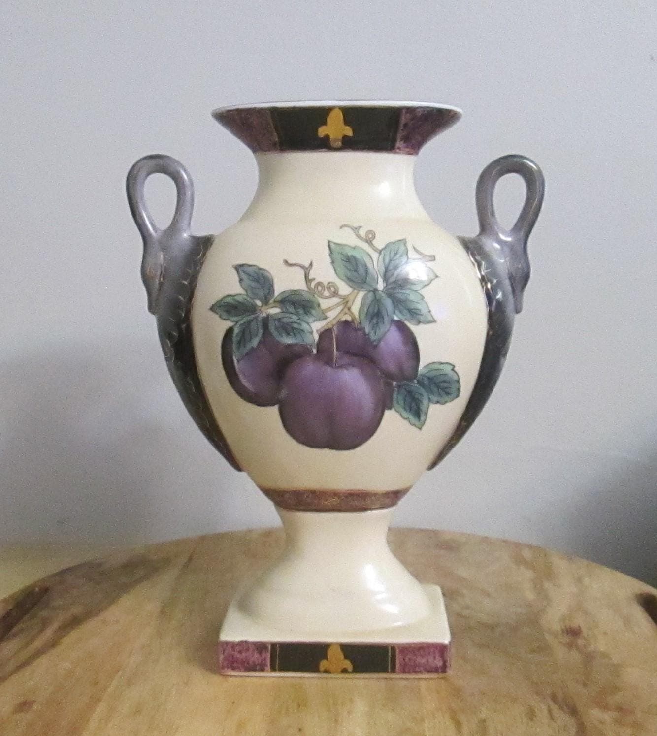 Vintage Toyo Swan Handle Vase