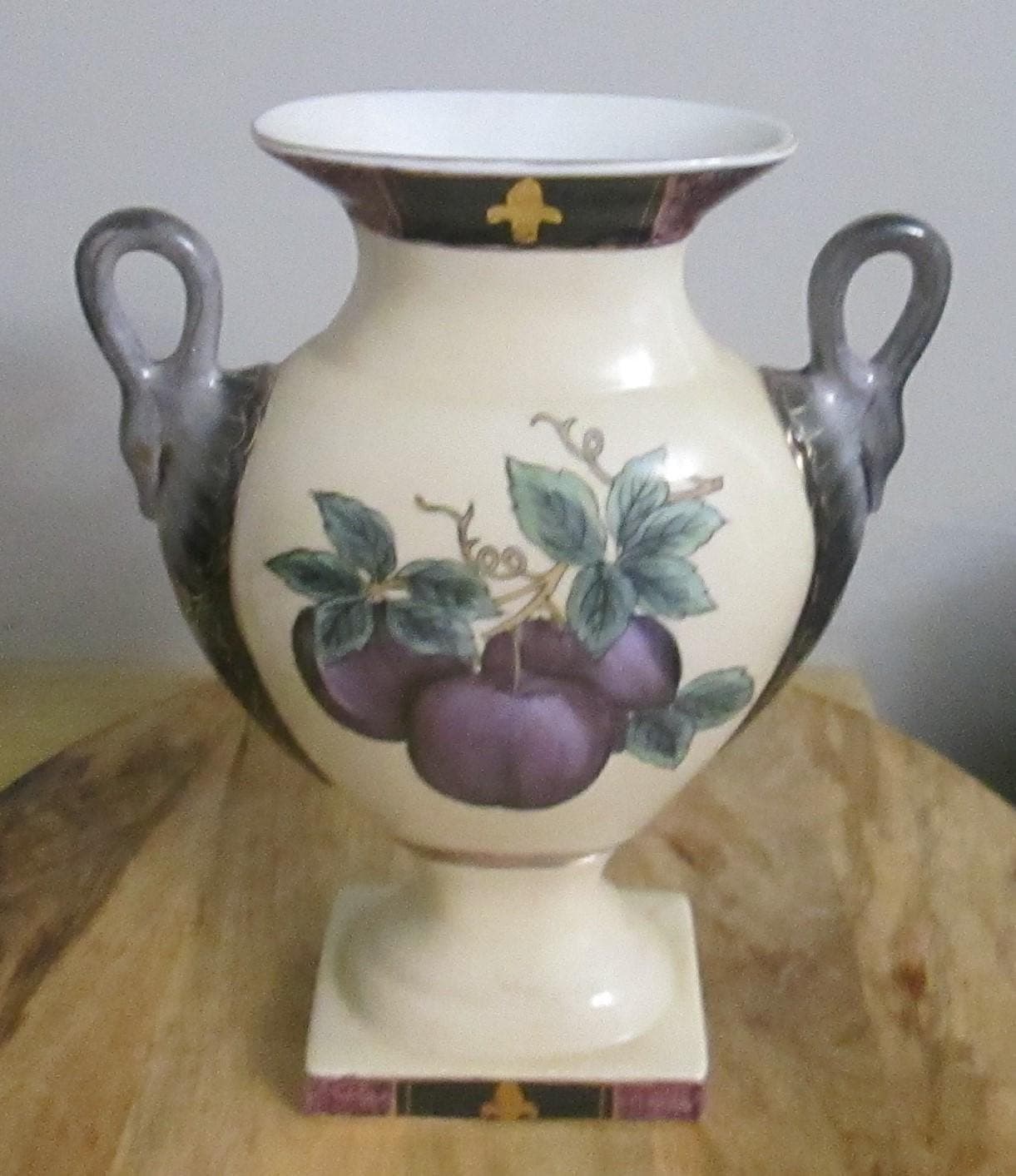 Vintage Toyo Swan Handle Vase - Thumbnail 2