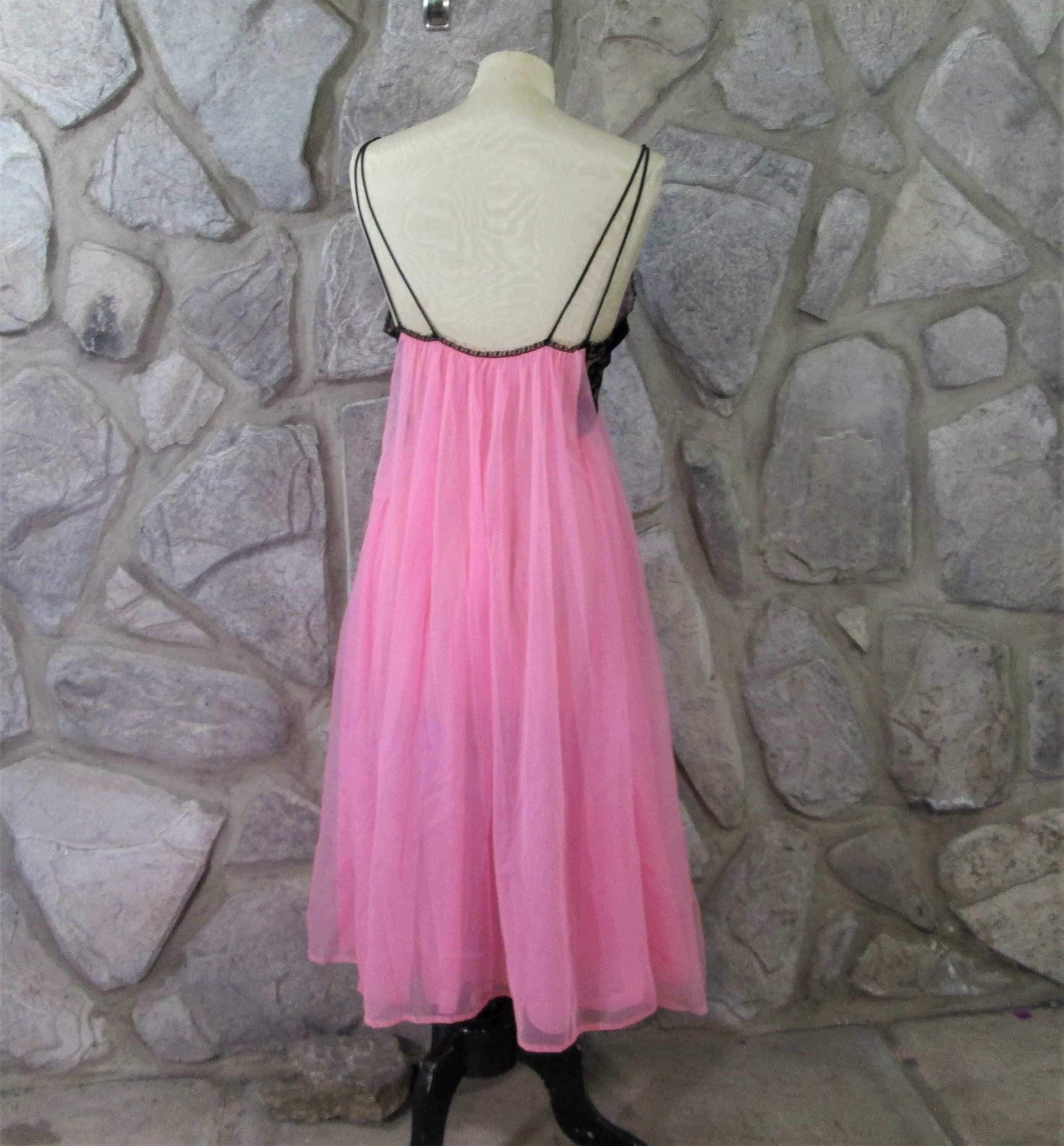 Vintage 60's Pink & Black Vanity Fair Negligee Nightgown - Thumbnail 3