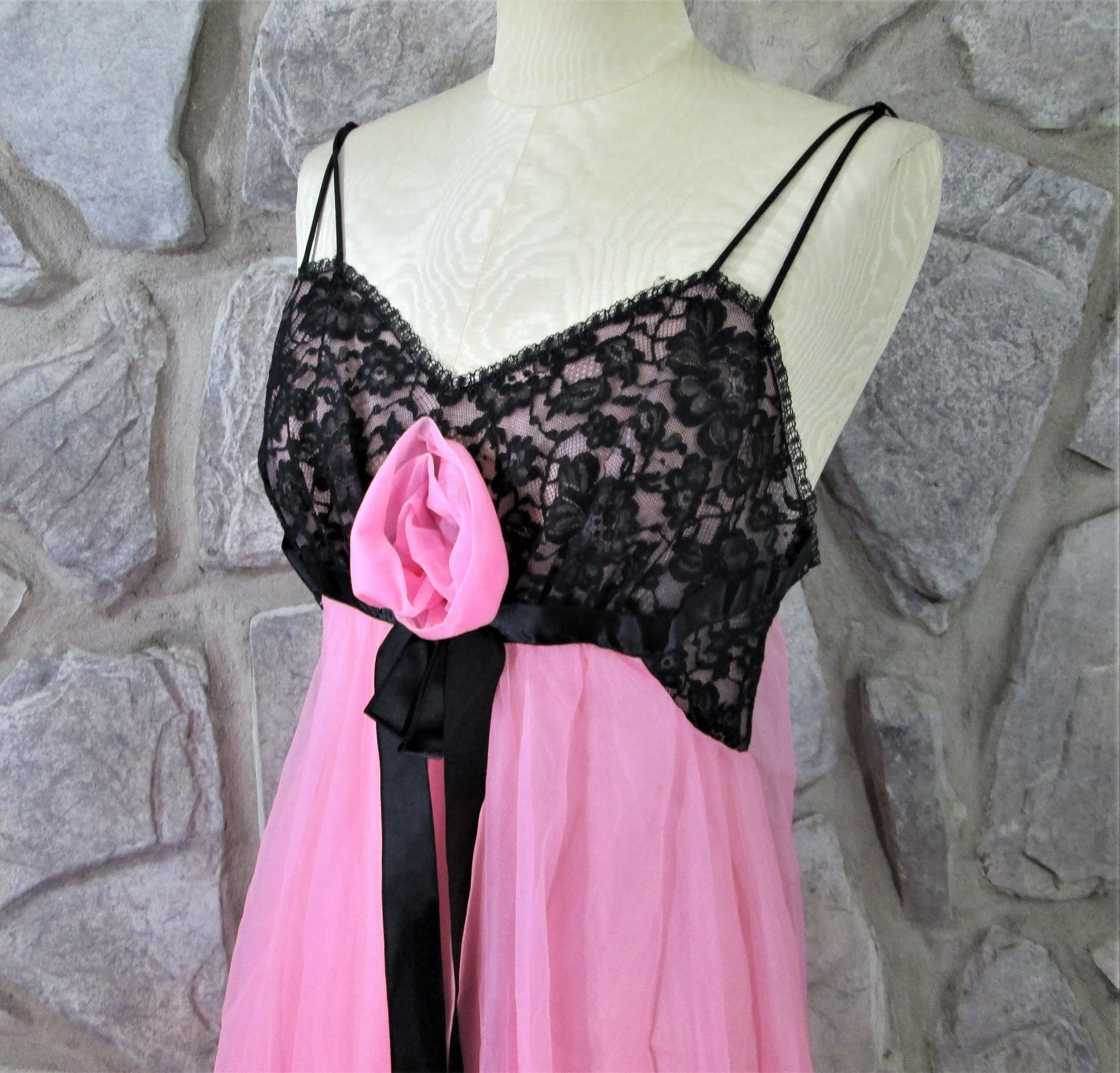 Vintage 60's Pink & Black Vanity Fair Negligee Nightgown - Thumbnail 2