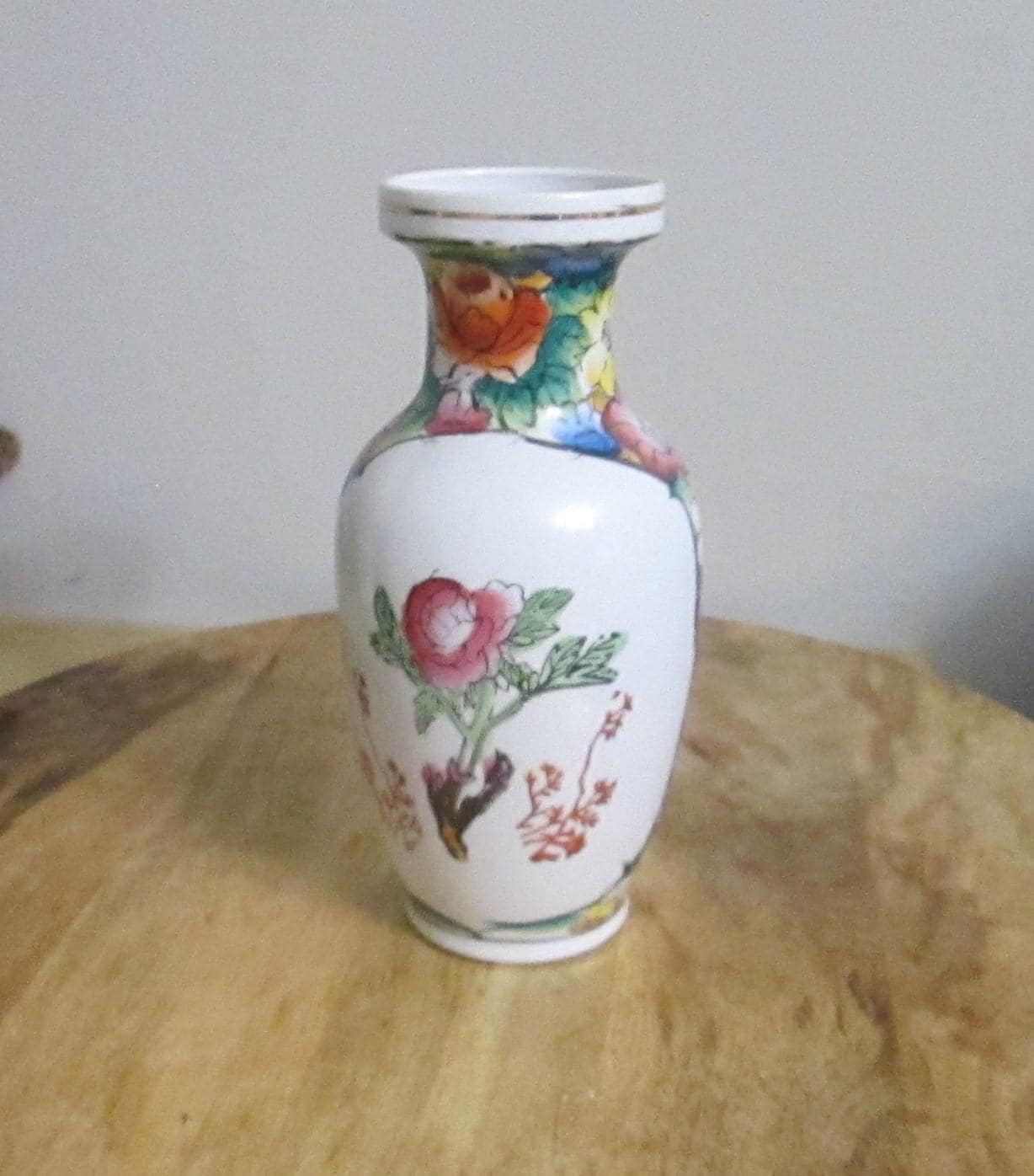 Vintage Chinese HandPainted Vase - Thumbnail 2