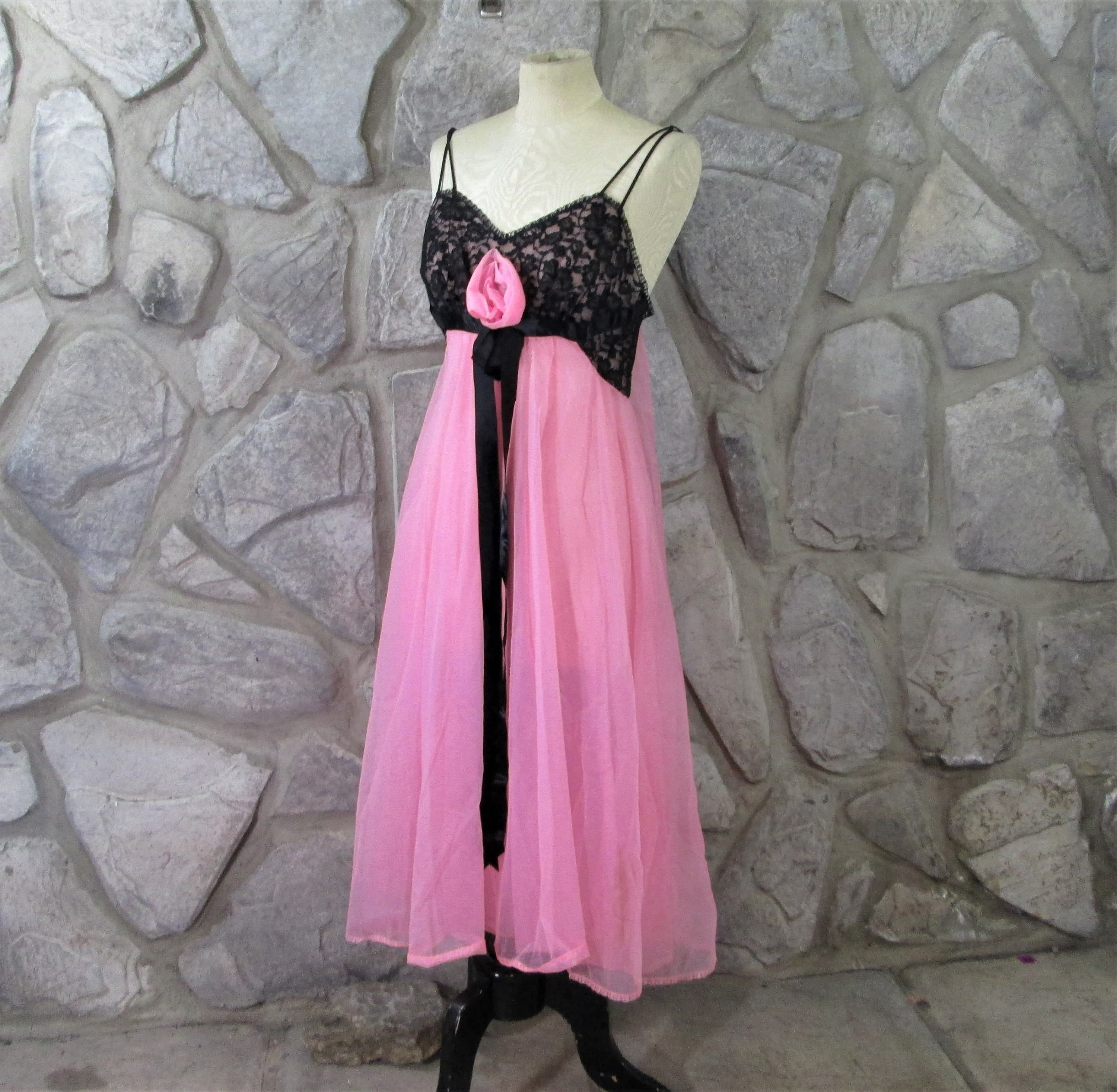 Vintage 60's Pink & Black Vanity Fair Negligee Nightgown