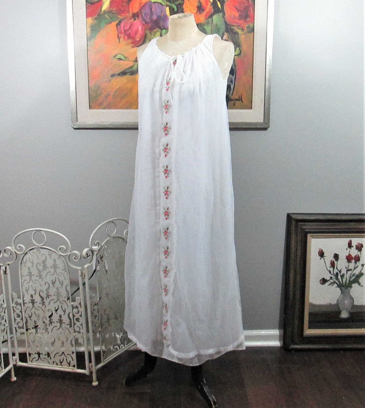 Vintage Miss Elaine White Sheer Nightgown Negligee