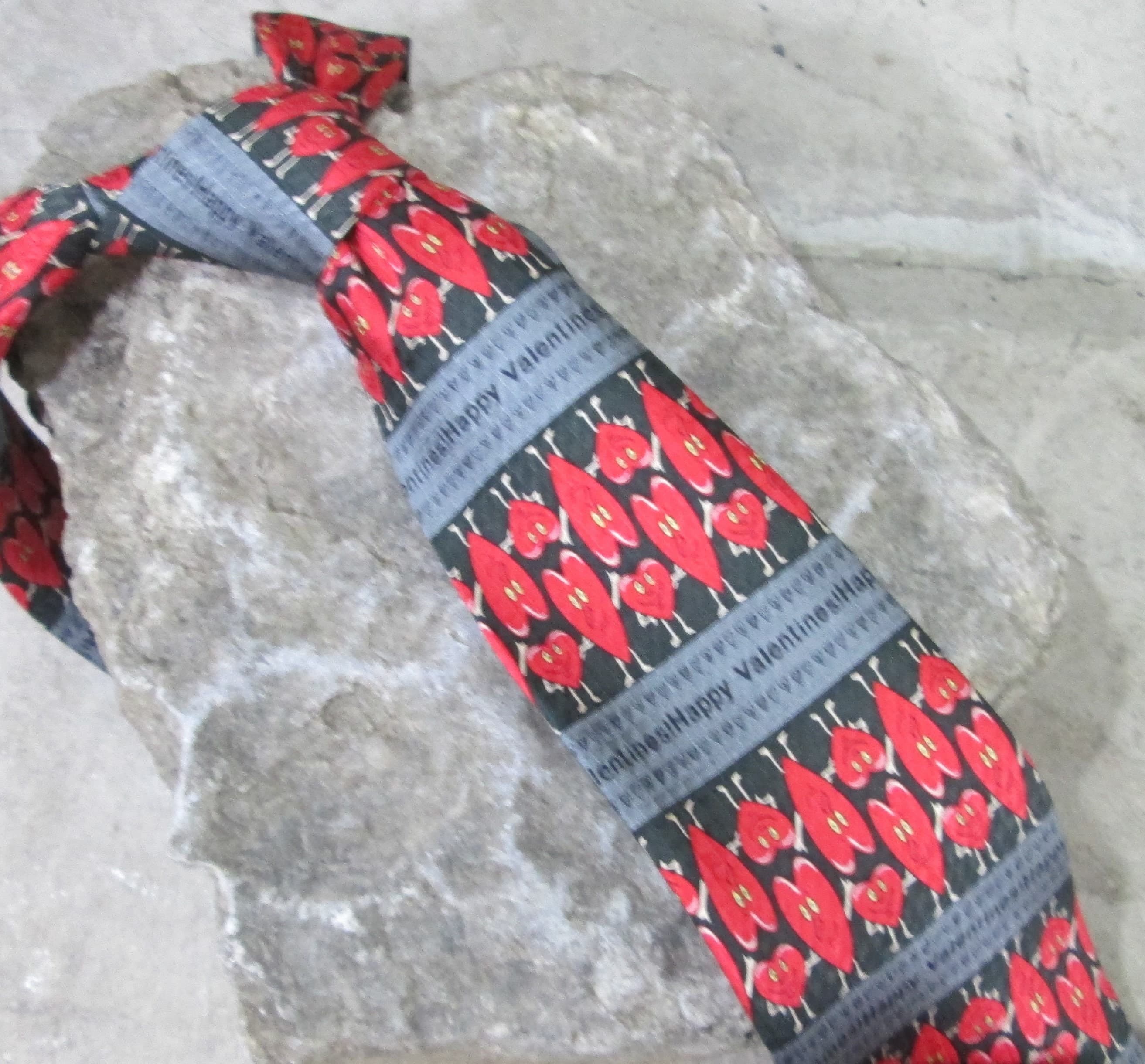 Vintage Keith Daniels Happy Valentine's Day Silk Tie