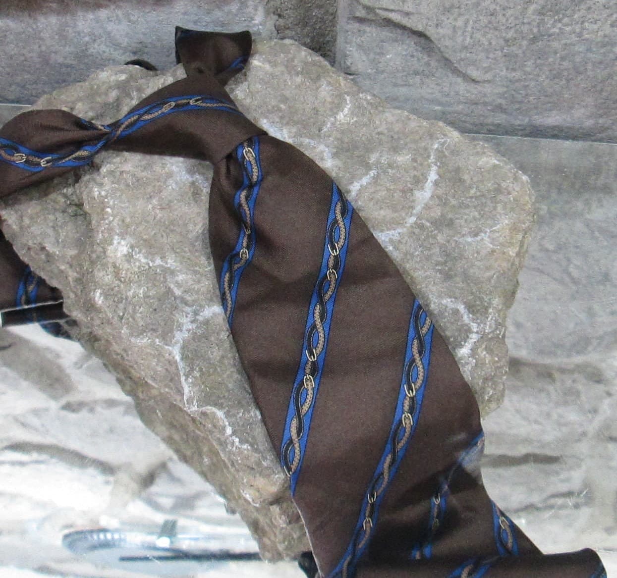 Vintage Brown Silk Guy Laroche Tie