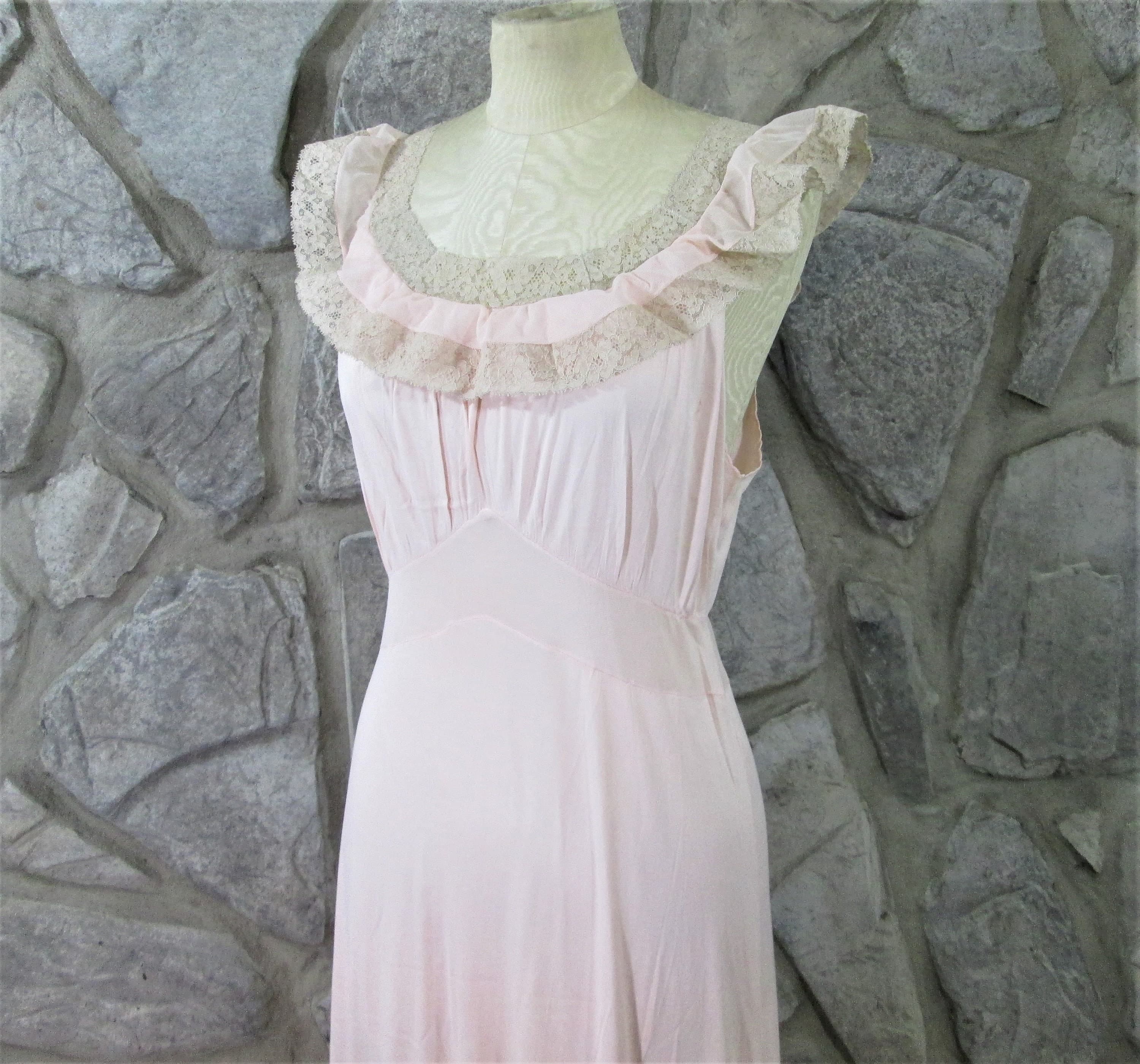 Vintage 1930's Blush Pink Negligee Nightgown - Thumbnail 2