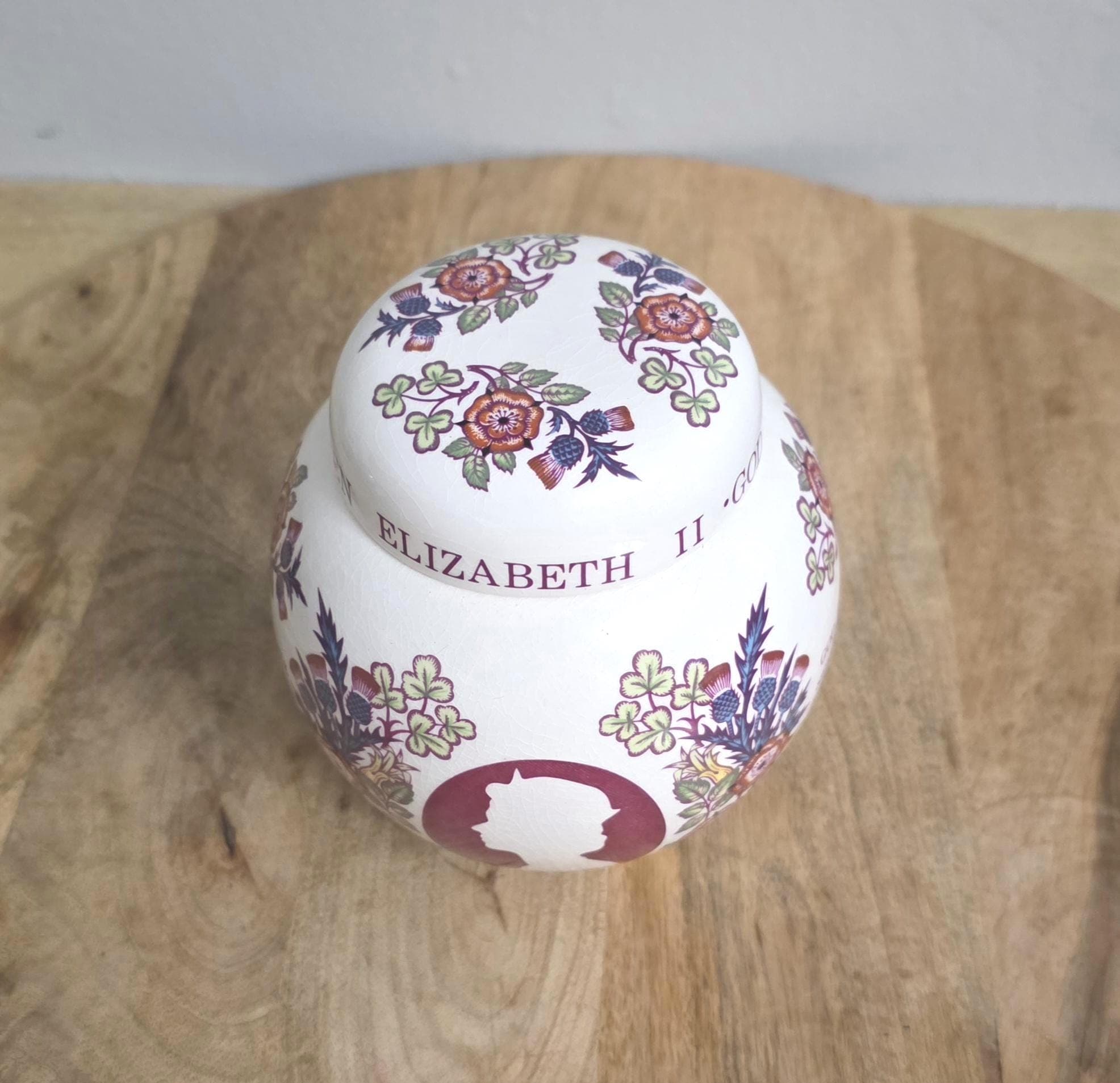 Vintage Mason's Stoneware Queen Elizabeth Silver Jubilee Ginger Jar - Thumbnail 4