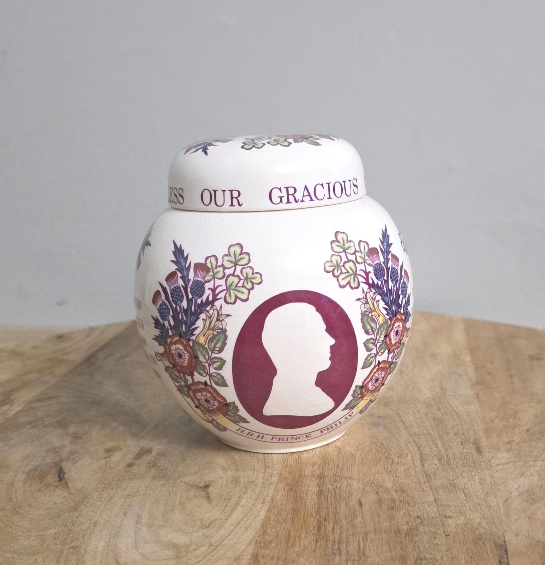 Vintage Mason's Stoneware Queen Elizabeth Silver Jubilee Ginger Jar - Thumbnail 3