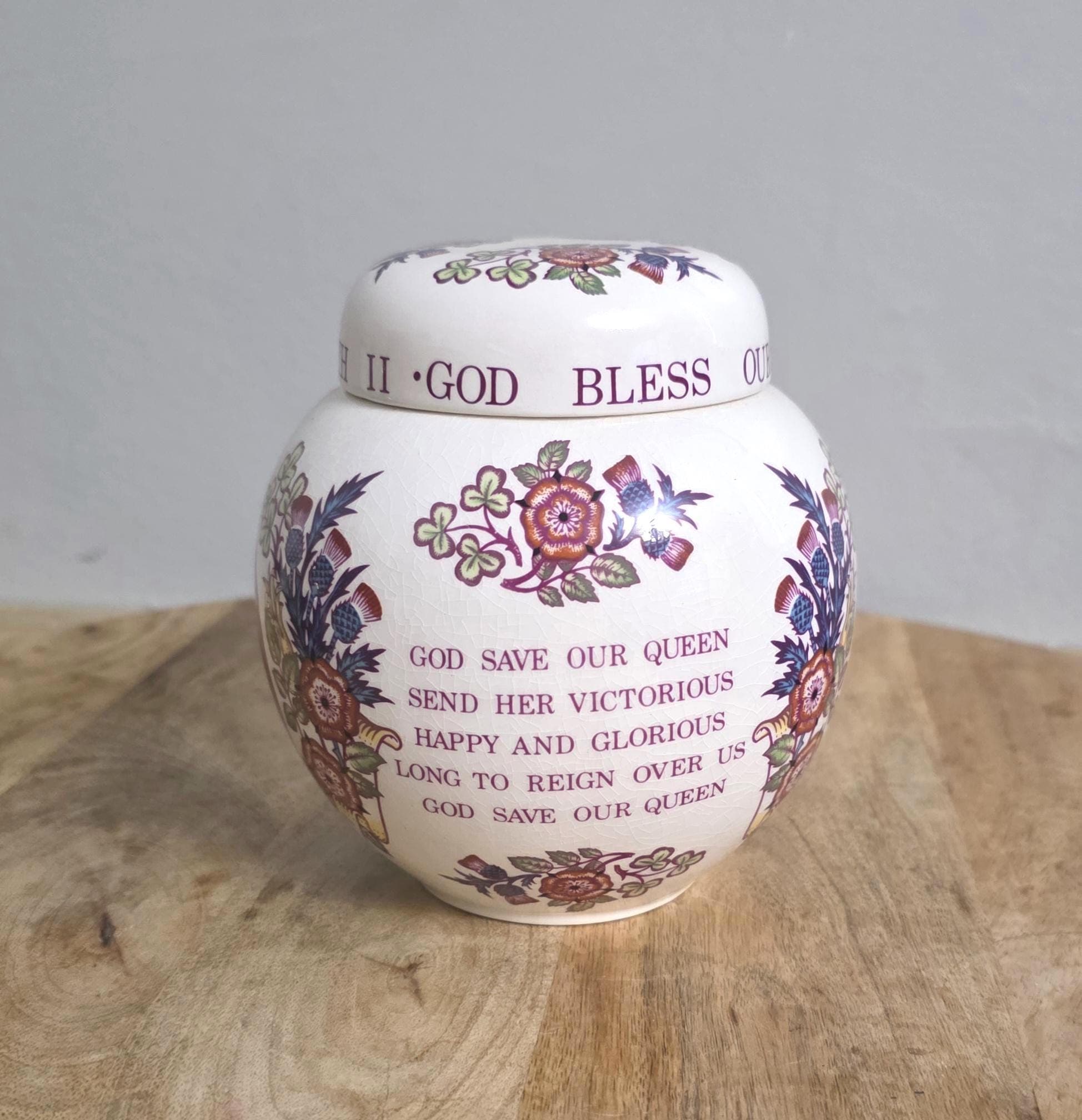 Vintage Mason's Stoneware Queen Elizabeth Silver Jubilee Ginger Jar - Thumbnail 5