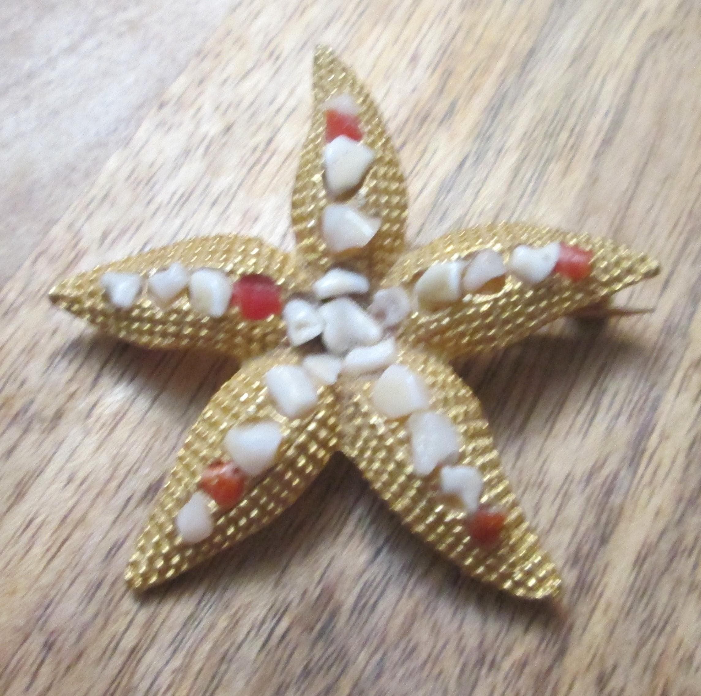 Vintage Star Fish Shell and Coral Gold Tone Brooch