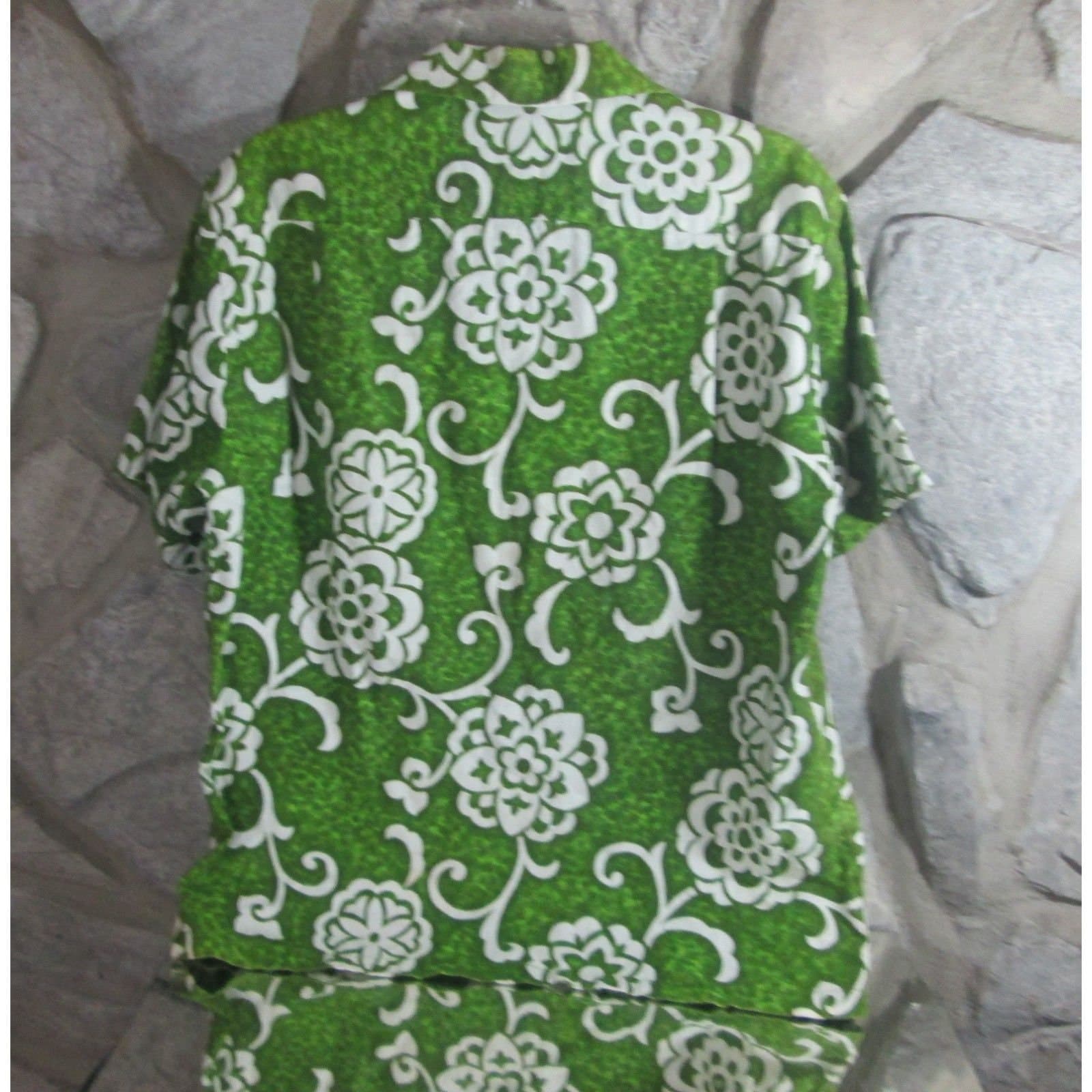 Vintage Green & White Bark Cloth Hawaiian Shirt - Thumbnail 2