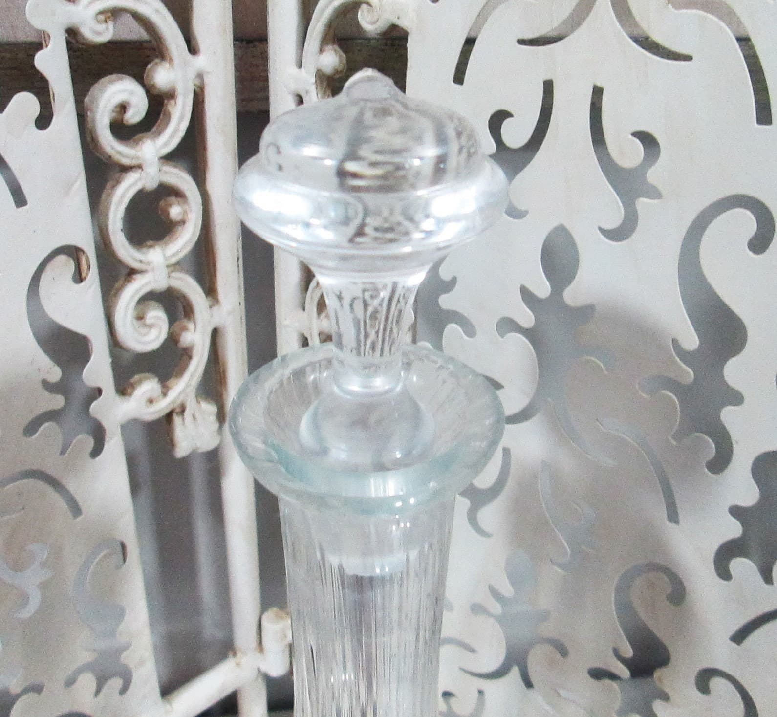 Vintage Glass Ship's Decanter - Thumbnail 3
