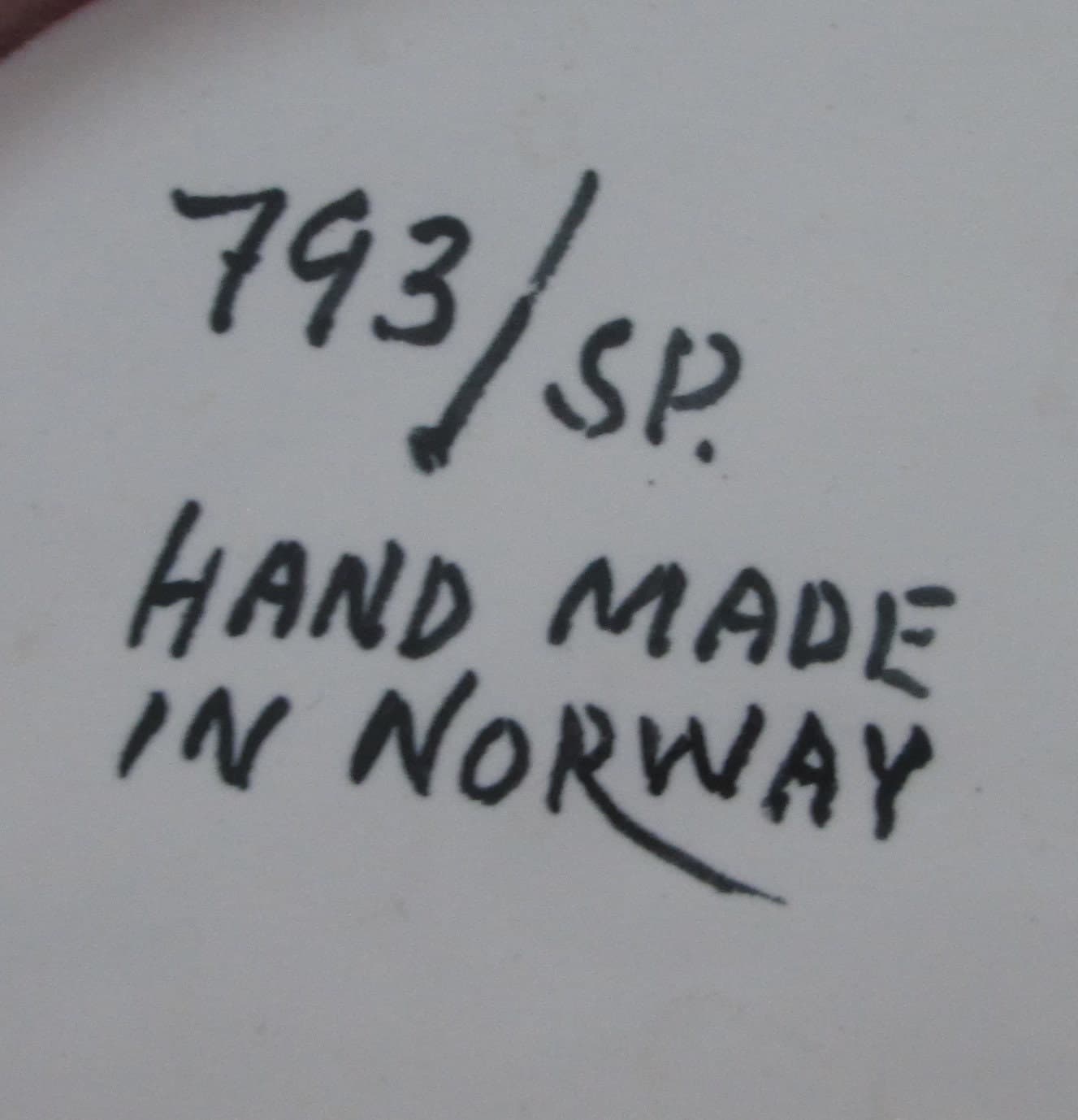Vintage Norwegian Pottery Mid-Century Plate - Thumbnail 2
