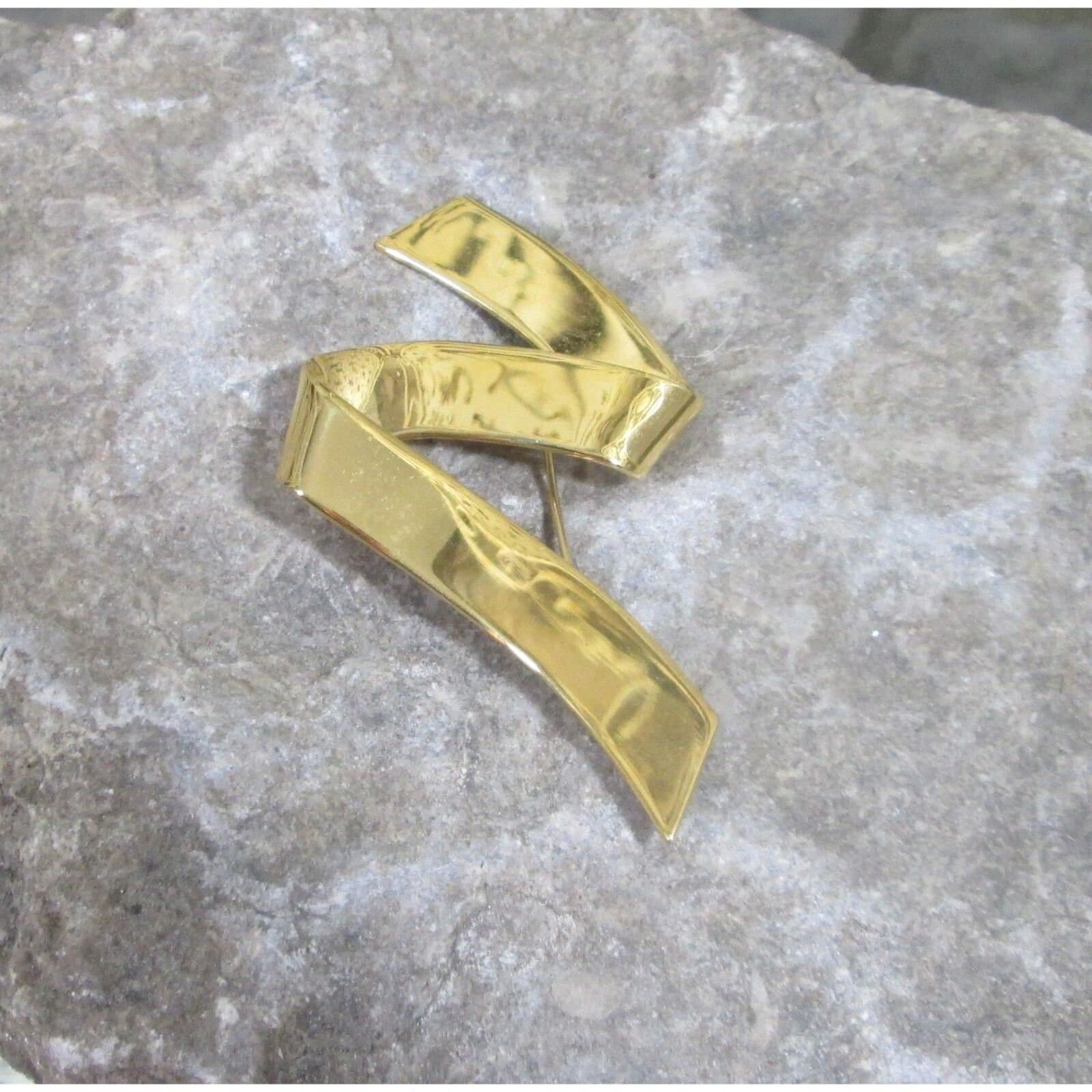 Vintage Monet Gold Tone Zigzag Brooch