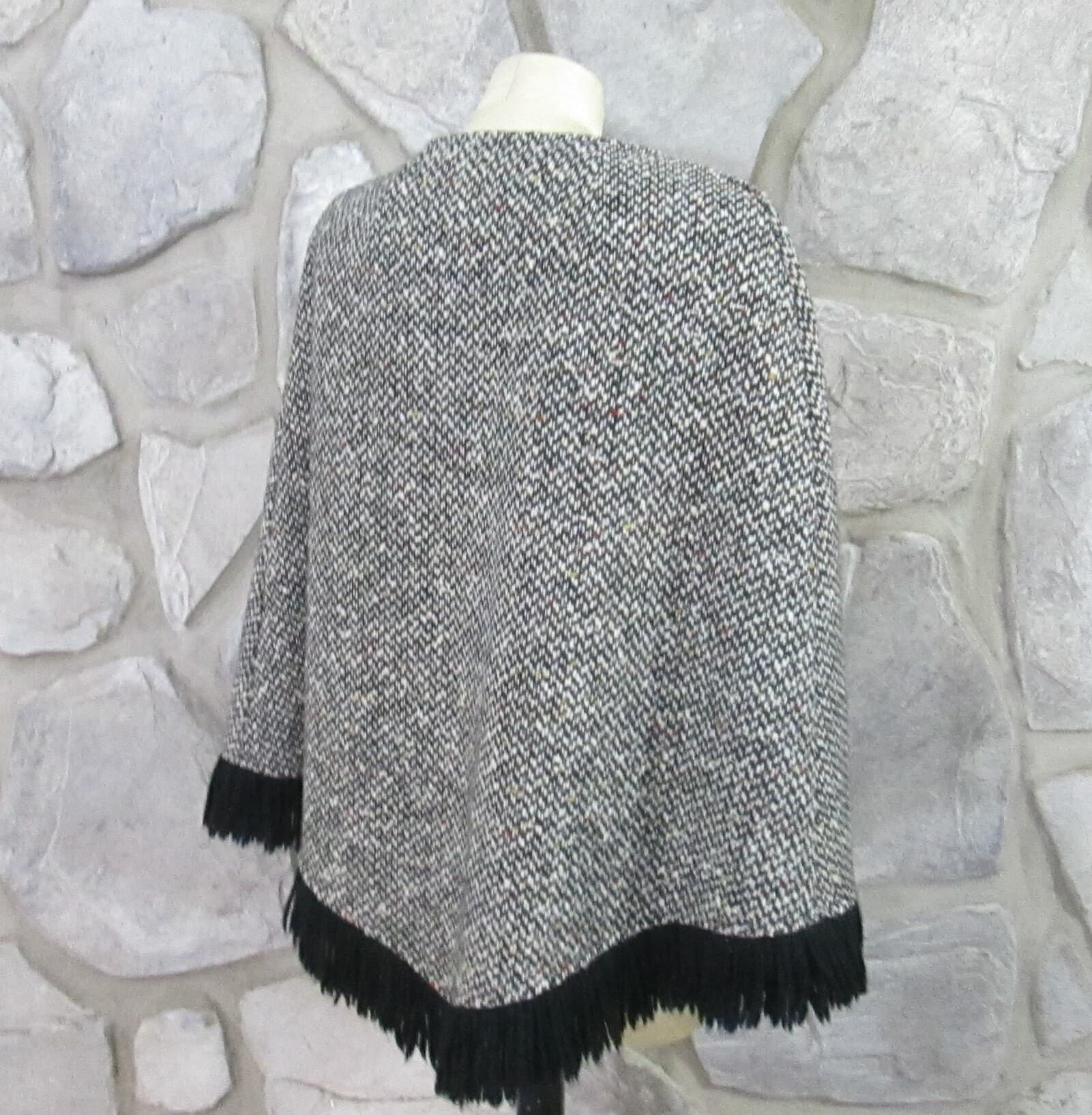 Vintage 1970s Black Tweed Poncho - Thumbnail 2