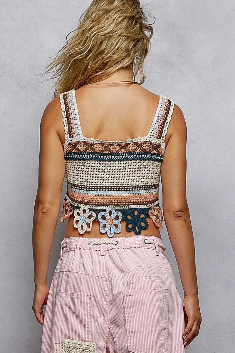 POL Cutout Flower Cropped Crochet Cami with with Dangle Detail - SALMON MULTI / One Size - Thumbnail 3