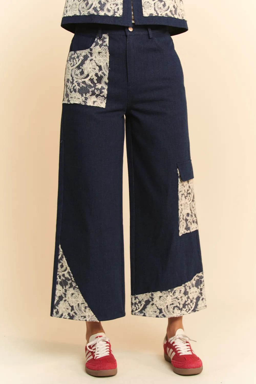 Davi & Dani Lace Applique Wide Leg Jeans - Dark / L - Thumbnail 4