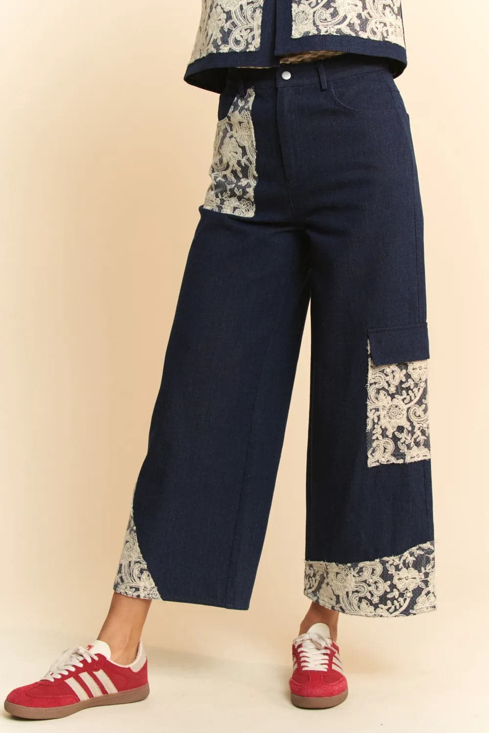 Davi & Dani Lace Applique Wide Leg Jeans - Dark / L