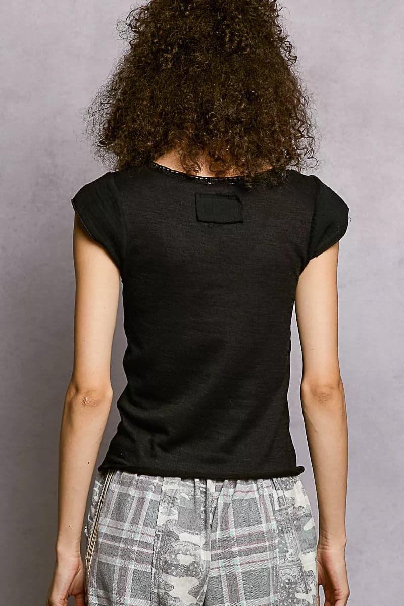 POL V-Neck Lightweight Textured Short Sleeve Knit Top with Lace Trim - BLACK / S - Thumbnail 4