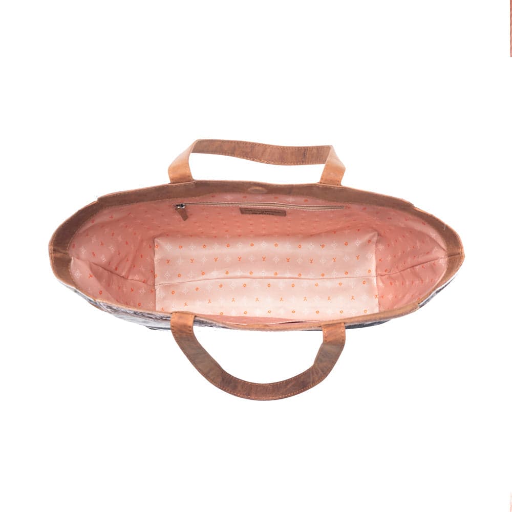 Myra Yellowstone Winter Prairie Handtooled Bag in Ivory Toffee - Ivory Toffee - Thumbnail 4