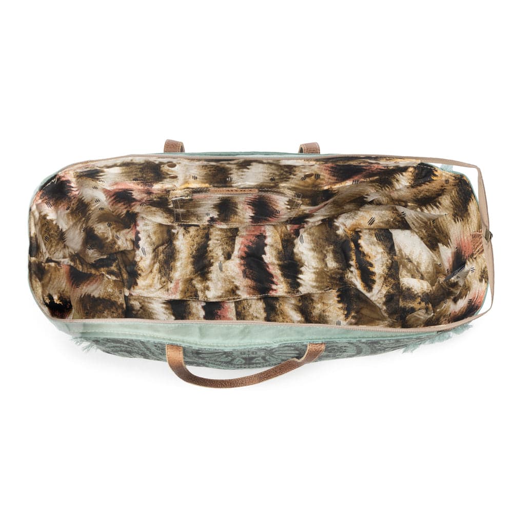 Myra Wildtusk Weekender Bag for Women in green with vintage print detail - Green - Thumbnail 4