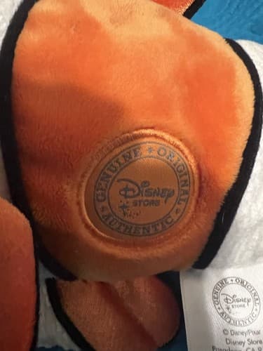 Finding Nemo Disney Store 17” Lg Clown Fish Disney Pixar Plush - Thumbnail 3