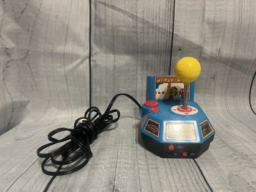 Vintage 2004 Namco Ms. Pac-Man Galaga 5-in-1 TV Plug N Play Jakks Arcade Game - Thumbnail 2