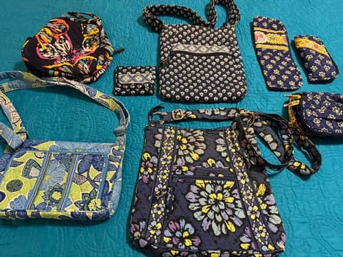 Vera Bradley Lot Of 8 pieces~SOLD AS IS - Thumbnail 5