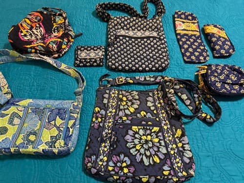 Vera Bradley Lot Of 8 pieces~SOLD AS IS - Thumbnail 3