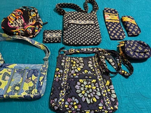 Vera Bradley Lot Of 8 pieces~SOLD AS IS - Thumbnail 6