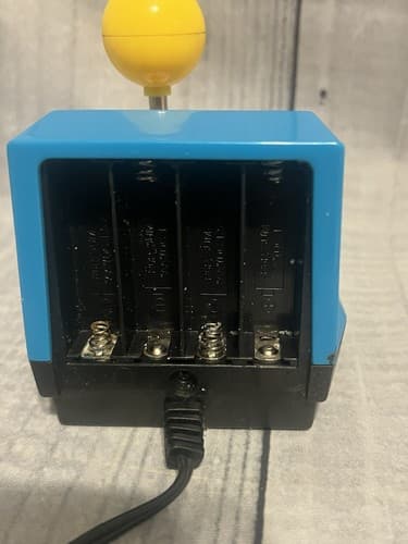 Vintage 2004 Namco Ms. Pac-Man Galaga 5-in-1 TV Plug N Play Jakks Arcade Game - Thumbnail 4