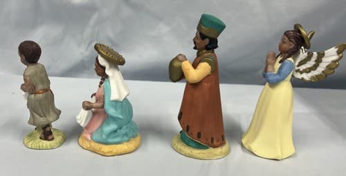 Vintage Heritage Of Christmas 8 Piece Porcelain Christmas Nativity Set~Walmart - Thumbnail 6