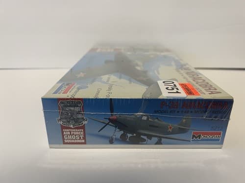 MONOGRAM 1:48 CONFEDERATE AIR FORCE GHOST SQUADRON P-39 AIRACOBRA #5213 NEW - Thumbnail 4