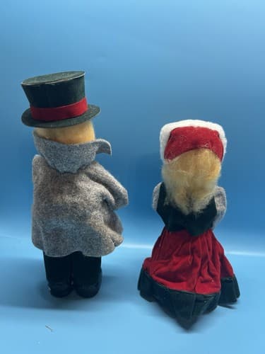 Christmas Caroling Dolls 13" Vintage Victorian Singing Couple Foam Figures - Thumbnail 4
