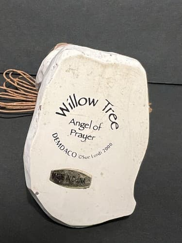 1999 Demdaco Willow Tree® "Angel of Prayer" Resin Figurine by Susan Lordi - Thumbnail 3