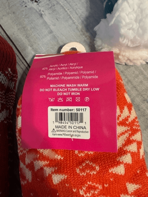 Winter Women Socks Thick Cozy Fuzzy Sherpa Fleece-lined Thermal Non-Skid Slipper - Thumbnail 2