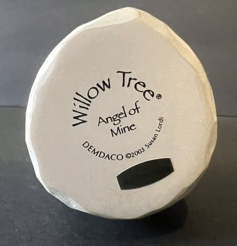 Willow Tree “ Angel Of Mine “ Figurine By Susan Lordi 2003 Demdaco 9” - Thumbnail 3