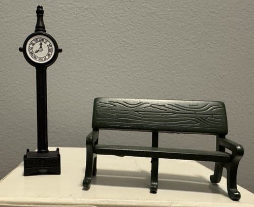 Dept 56 Heritage Village Set of 2 "Park Benches" #51098 & " Town Clock" #51101