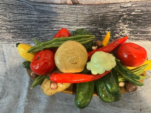 1970s~RARE XTRA LARGE~Ceramic Vegetable Bowl Centerpiece - Thumbnail 9