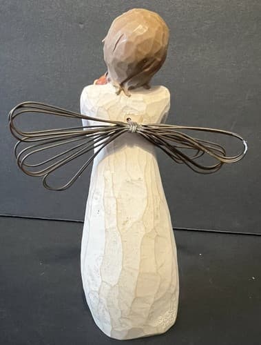Willow Tree Figurine "Good Health" 2003 Loose wings