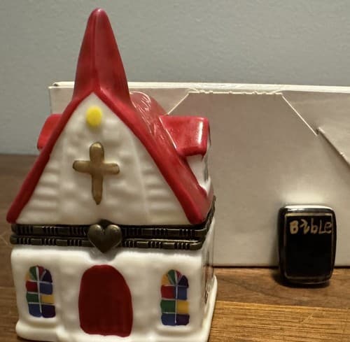 Porcelain Hinged Surprise Trinket Box Church W/ Bible - Thumbnail 2