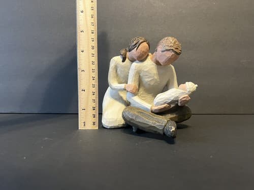 Vintage 2000 Willow Tree "New Life" 2000 Mom Dad And Baby Figure - Thumbnail 4