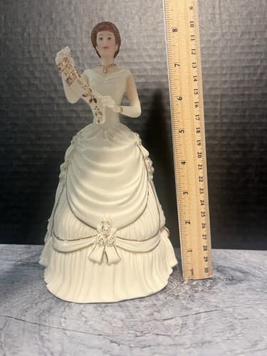 Lenox "A Christmas Eve Wish" Classic Limited Edition 1998 - Thumbnail 3
