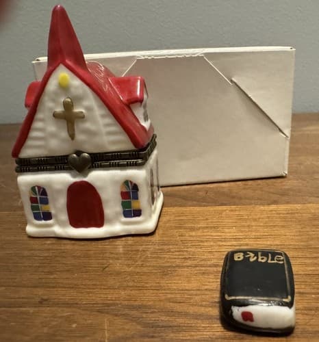 Porcelain Hinged Surprise Trinket Box Church W/ Bible - Thumbnail 6