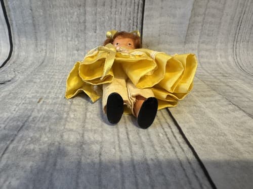 Nancy Ann Storybook Doll #121 "HE LOVES ME, HE LOVES ME NOT" W/Box - Thumbnail 3