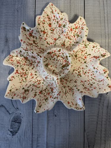 VTG Ceramic Poinsettia Paint Splatter Green Red White Chip and Dip Tray - Thumbnail 3