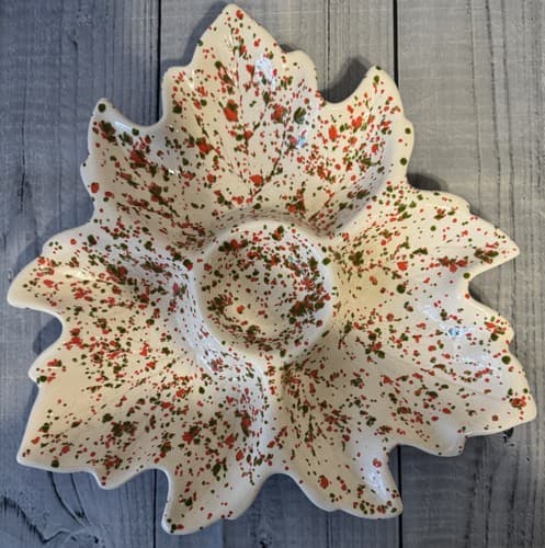 VTG Ceramic Poinsettia Paint Splatter Green Red White Chip and Dip Tray